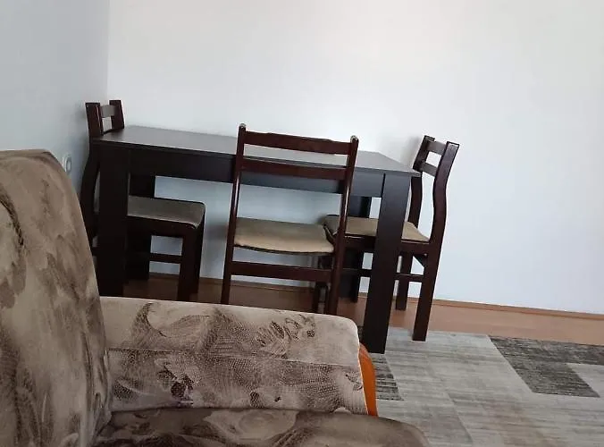 Mia 2 Family Apartment Near City Center