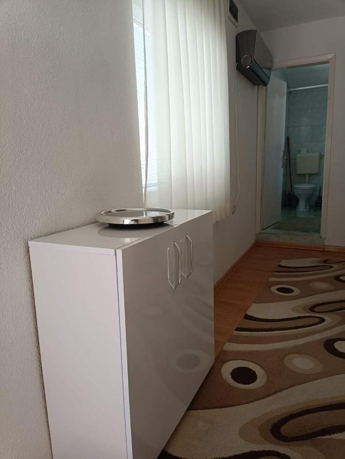 Mia 2 Family Near Center Apartment Bitola