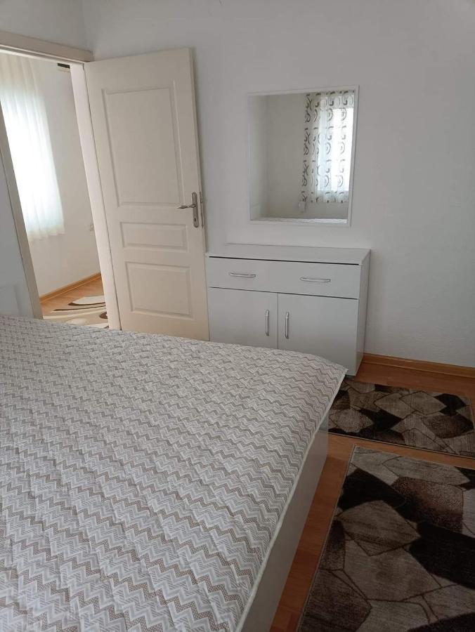Apartment Mia 2 Family Near Center *